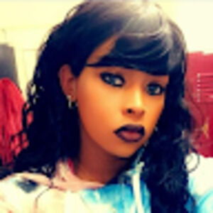 Meet your Posher, Latosha